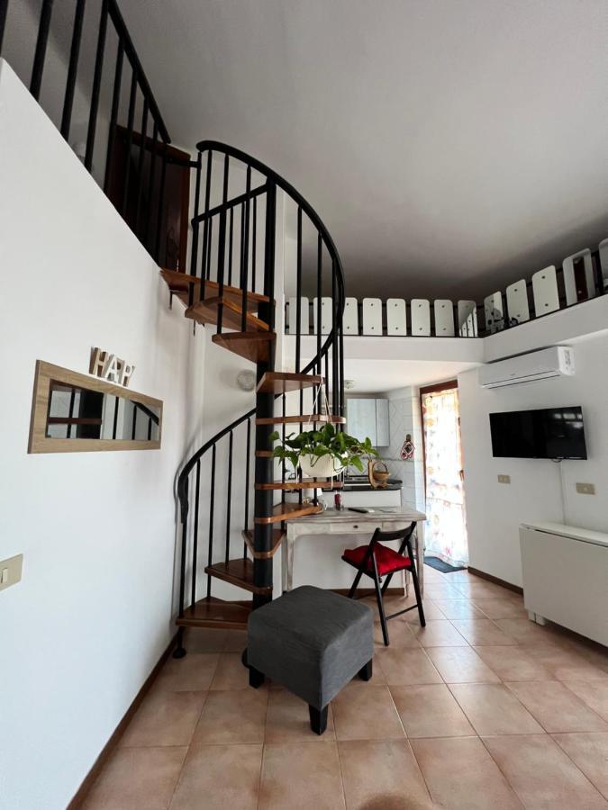 Ferienwohnung Mansardina A Pochi Passi Da Roma Morlupo Exterior foto